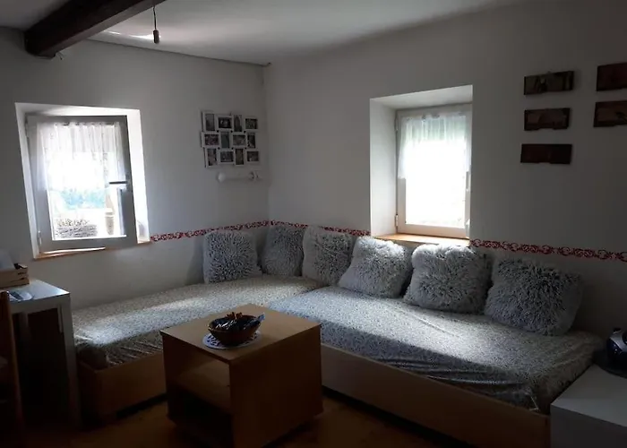 Stela, Family Moutain Hideout